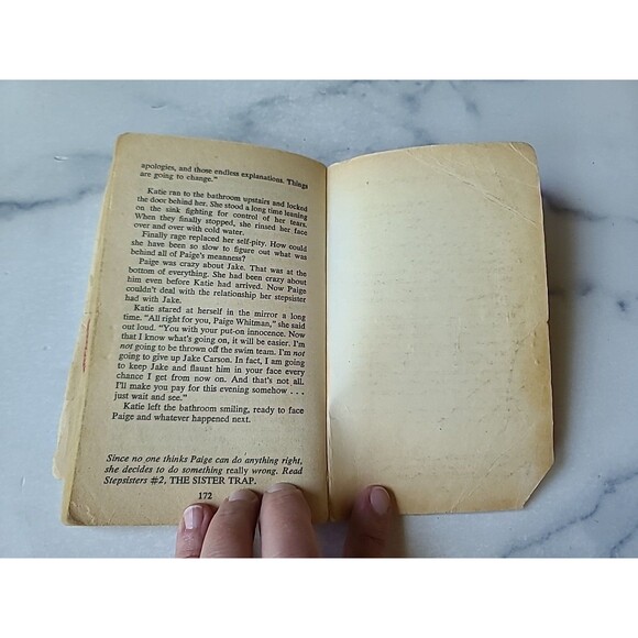 The Stepsisters #1 The War Between Sisters By Tina Oaks Paperback - Picture 8 of 10